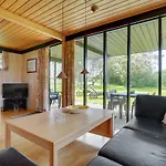 Veljan - 400m From The Sea By Interhome *
