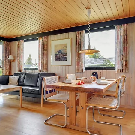 Veljan - 400m From The Sea By Interhome Casa vacanze Bogense