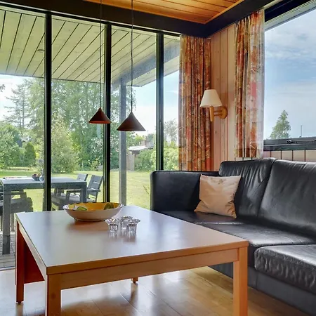 Veljan - 400m From The Sea By Interhome Feriehus *