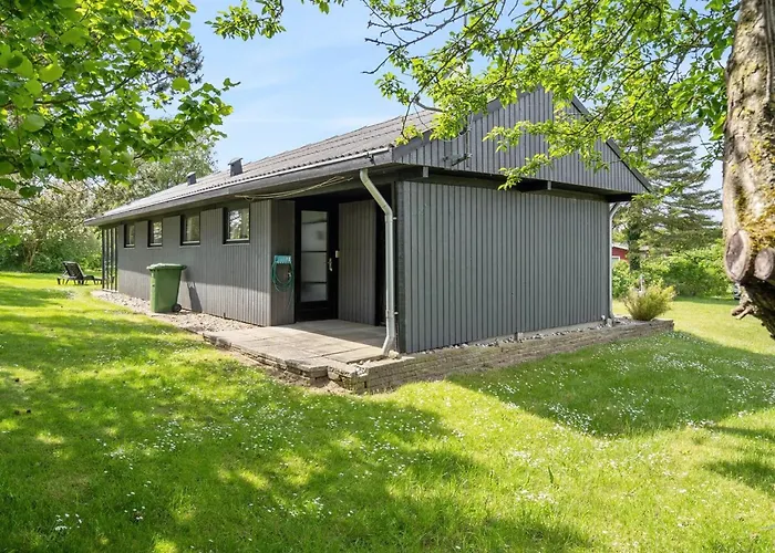 Veljan - 400m From The Sea By Interhome Feriehus