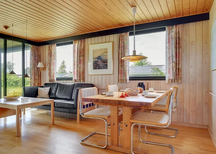 Veljan - 400m From The Sea By Interhome Feriehus Bogense